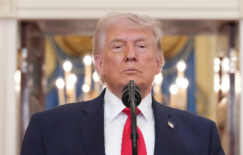 پەیامە توندەکانی ترامپ سەبارەت بە جەنگی یەک مانگەی ئێران