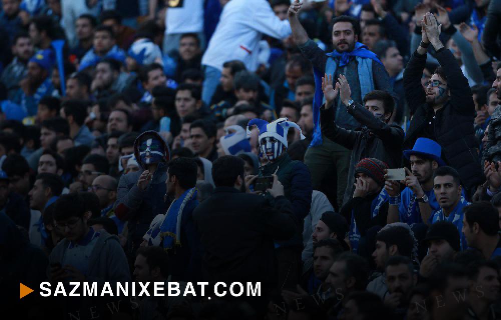 برخورد نیروی مذدور انتظامی با هواداران معترض تیم استقلال
